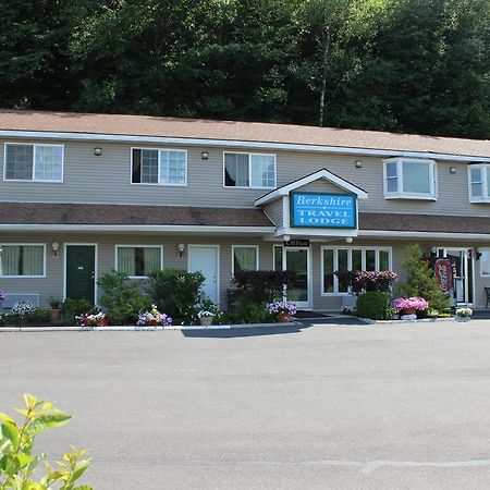 Berkshire Travel Lodge Canaan Екстер'єр фото