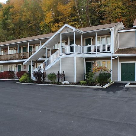 Berkshire Travel Lodge Canaan Екстер'єр фото